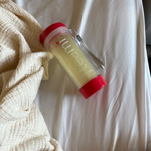 Teami Tea Tumbler Infuser Bottle red - Picture 2 of 4
